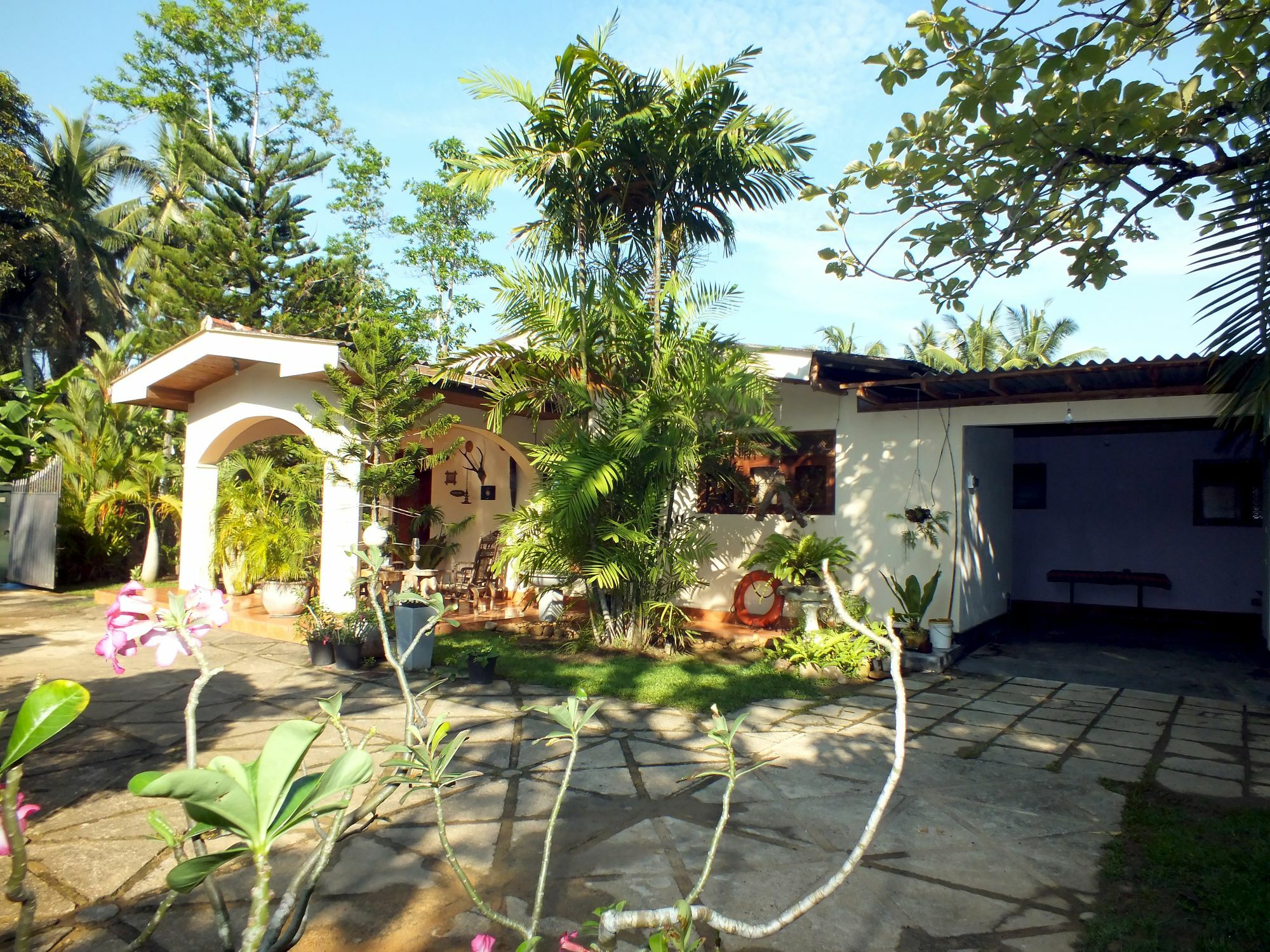 River Side Villa Галле Экстерьер фото